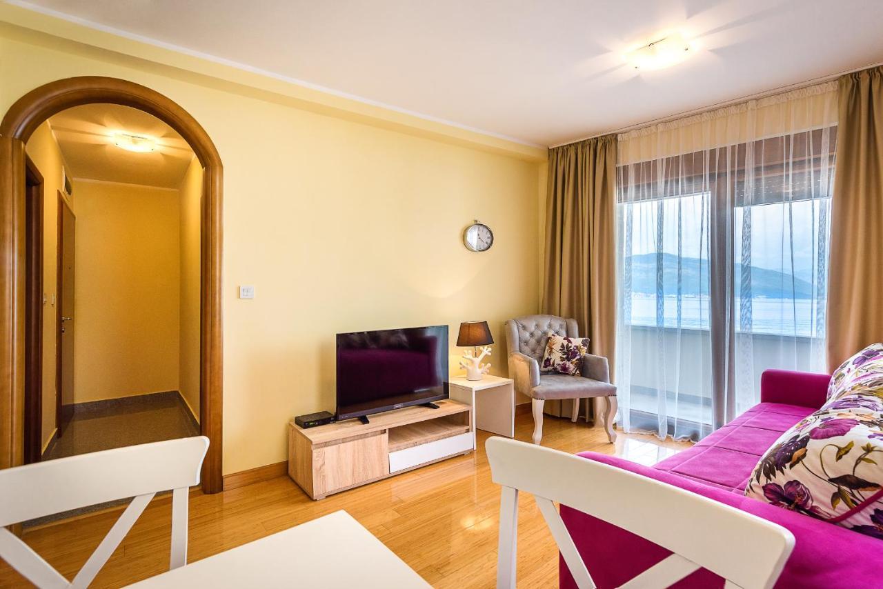 Santorini Apart Krasići Exteriör bild