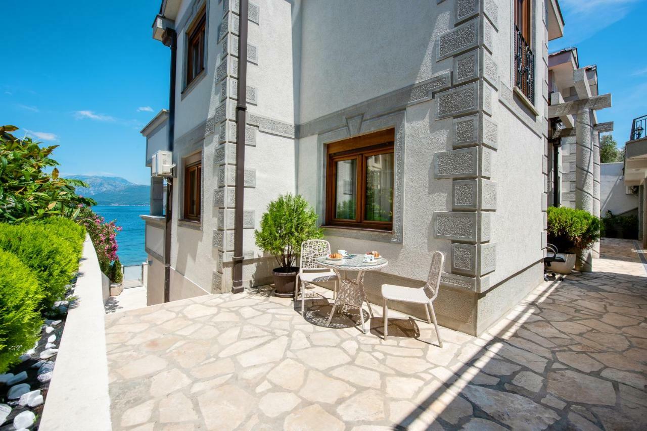 Santorini Apart Krasići Exteriör bild